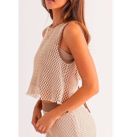 Elegant Cream Tank Top & Midi Skirt Set - Picture 3 of 14